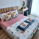 Apartment Luxury On 18th, 19th, 5th And 3rd Floor, With Pool, Fitness, Parking Included