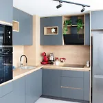 Luxury On 18th, 19th, 5th And 3rd Floor, With Pool, Fitness, Parking Included Apartment *