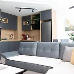 Apartment Luxury On 18th, 19th, 5th And 3rd Floor, With Pool, Fitness, Parking Included