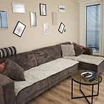 Luxury On 18th, 19th, 5th And 3rd Floor, With Pool, Fitness, Parking Included
