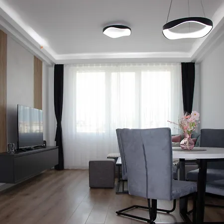 Apartment Luxury Condos On 18Th, 3Rd, 5Th Floor With Pool, Fitness, Parking Included Skopje