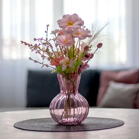 Luxury On 18th, 19th, 5th And 3rd Floor, With Pool, Fitness, Parking Included *