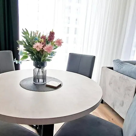 Apartament Luxury On 18th, 19th, 5th And 3rd Floor, With Pool, Fitness, Parking Included *