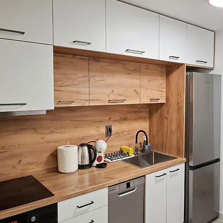 Luxury On 18th, 19th, 5th And 3rd Floor, With Pool, Fitness, Parking Included Apartament