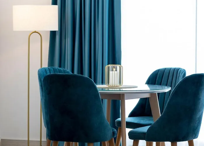 Luxury On 18th, 19th, 5th And 3rd Floor, With Pool, Fitness, Parking Included スコピエ