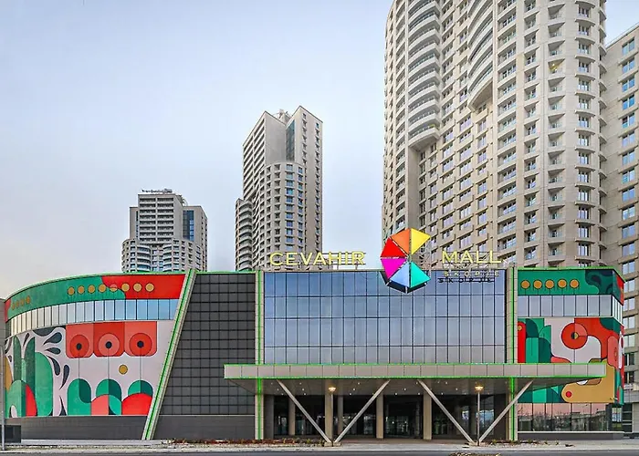 Luxury On 18th, 19th, 5th And 3rd Floor, With Pool, Fitness, Parking Included * 斯科普里