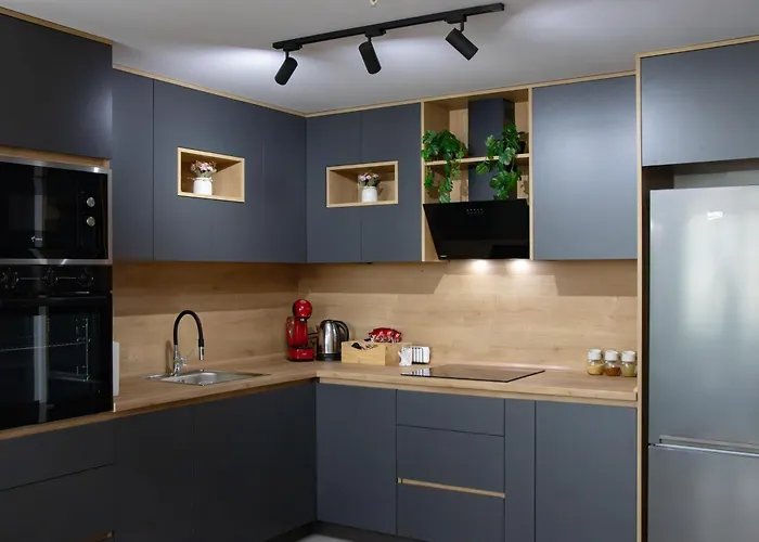 Apartment Luxury On 18th, 19th, 5th And 3rd Floor, With Pool, Fitness, Parking Included