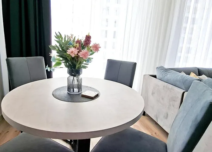 アパート Luxury On 18th, 19th, 5th And 3rd Floor, With Pool, Fitness, Parking Included *