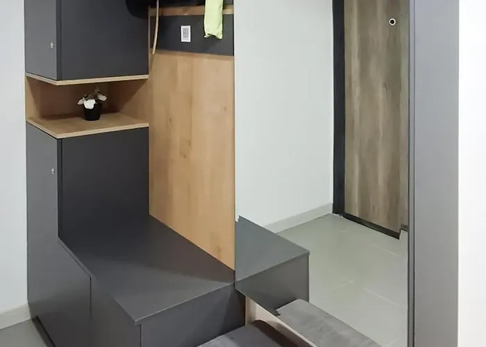 Luxury On 18th, 19th, 5th And 3rd Floor, With Pool, Fitness, Parking Included Apartment *